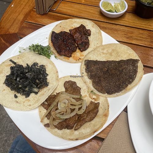  tacos gourmet  at Soe Vegano in Mexico City