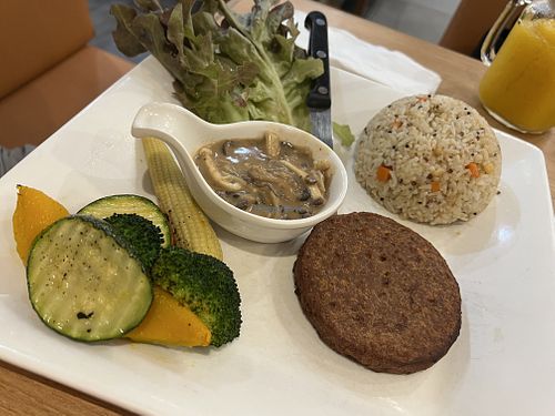 Plant based steak  #Veganuary at Salad Factory - Crystal Park in Bangkok