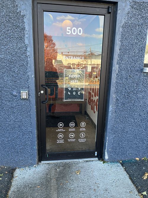Entrance for pickup (one the side of the building not on the street side)  at Colossal Vegan - Cloud Kitchen in Belleville