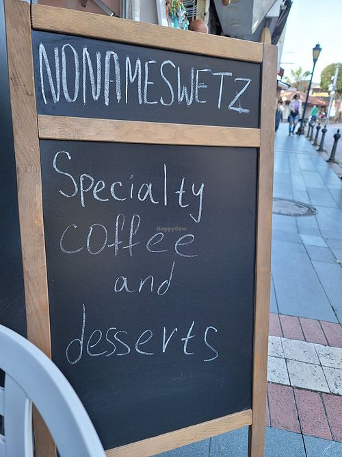 Outside at El Ellen in Alanya