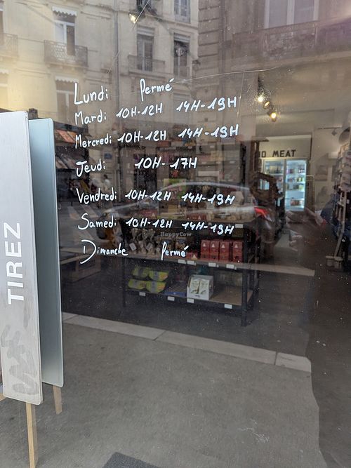 December 3, 2025, hours at The Good Place in Montpellier