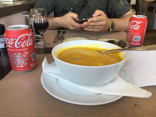 A big bowl of legume’s cream at Forno do Avô in Bombarral