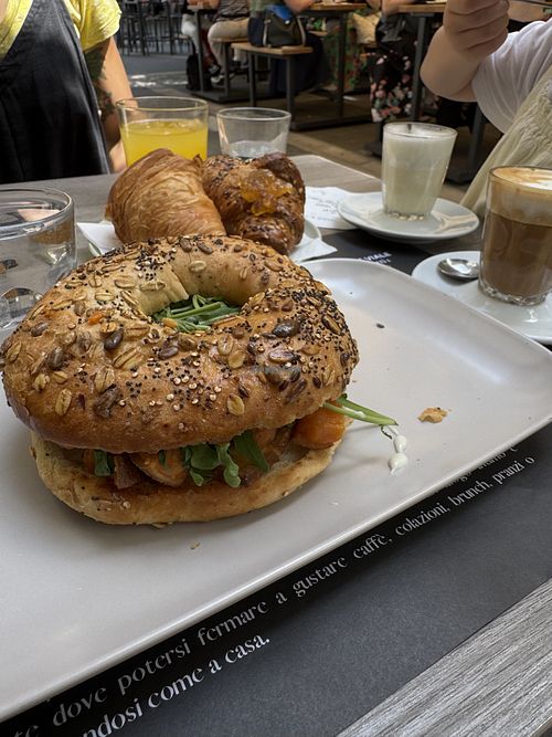 Bagel with smoked tofu, sweet potato and rocket salad 🥯  at Home - Sapore di Casa in Trieste