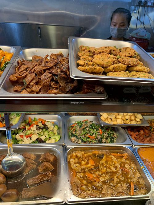 Economic mixed rice dishes at Ju Fu Yuan Vegetarian Delight - Blk 477 Tampines in East Singapore