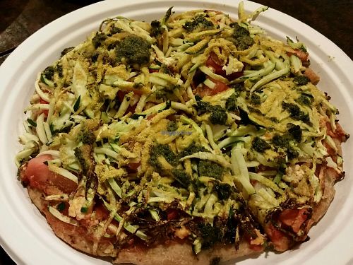 freedom vegan pizza at Veg Out in Haiku