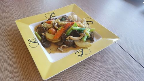 Phad Kra Prao Ruam Mit (Assorted vegetables stired fried w mixed mushroom & basil) at Talalask - Central World Mall in Bangkok
