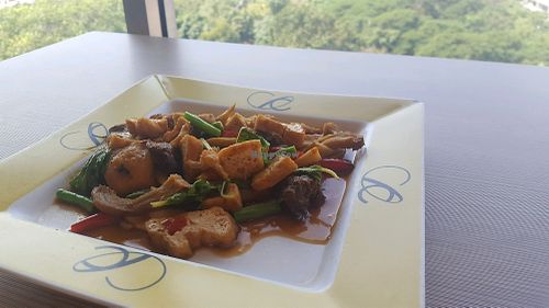 Phad Neur Prik Tai Dam (Stired fried mixed vegetables & mock beef w black pepper) at Talalask - Central World Mall in Bangkok