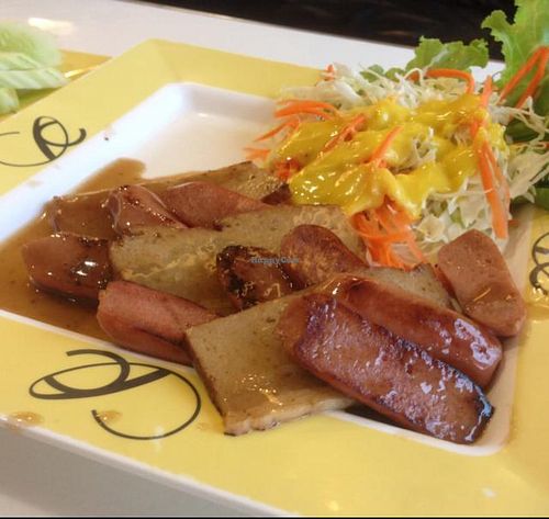 vegan bacon and sausage at Talalask - Central World Mall in Bangkok