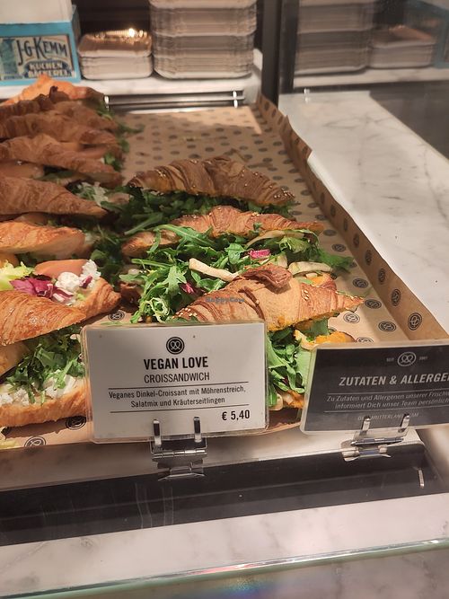 Vegan croissant sandwich at Mutterland - Stammhaus in Hamburg