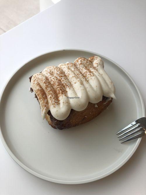 Cinnamon bun  at To Live For in Vancouver