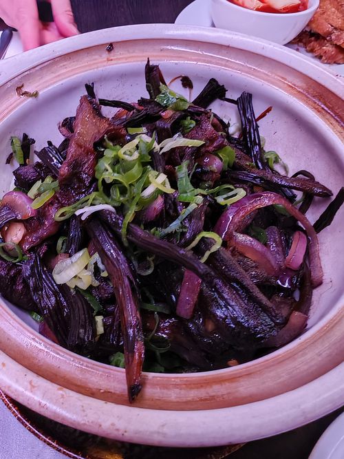 Teebaumpilze mit Zwiebeln at Do De Li 多得利 in Berlin