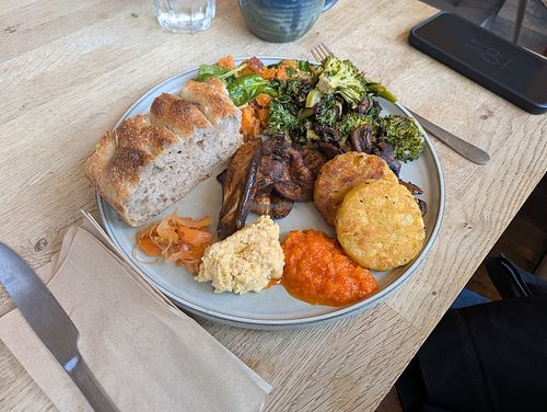 Vegan brunch plate at Foodstory in Edinburgh