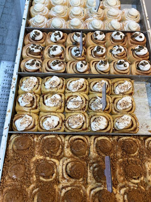 Some vegan options  at Cinnamood in Dusseldorf