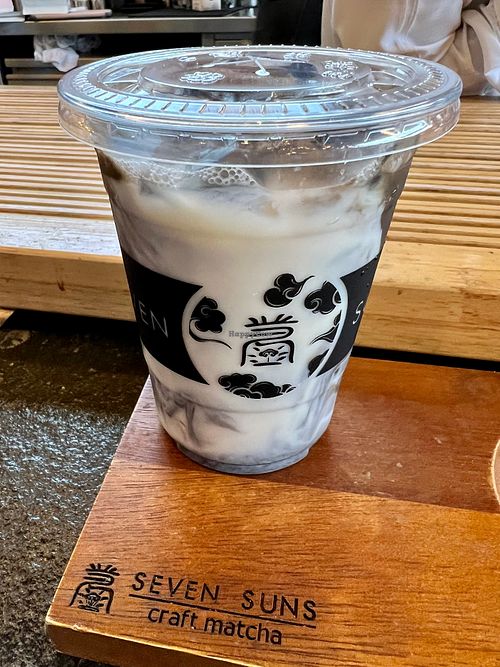 Hojicha with oat milk at Seven Suns in Bangkok