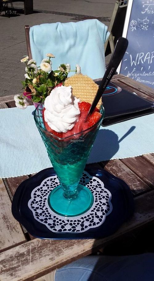 Strawberries :)all vegan at Café Allerlei in Trier