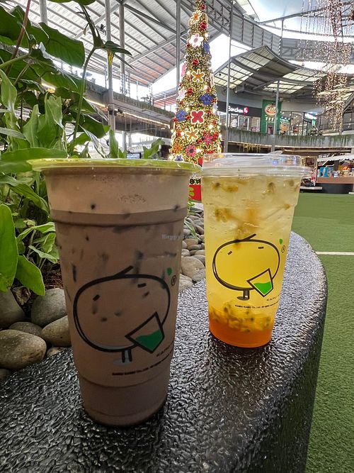 Hojicha & passion fruit soda at Kamu Kamu in Bangkok