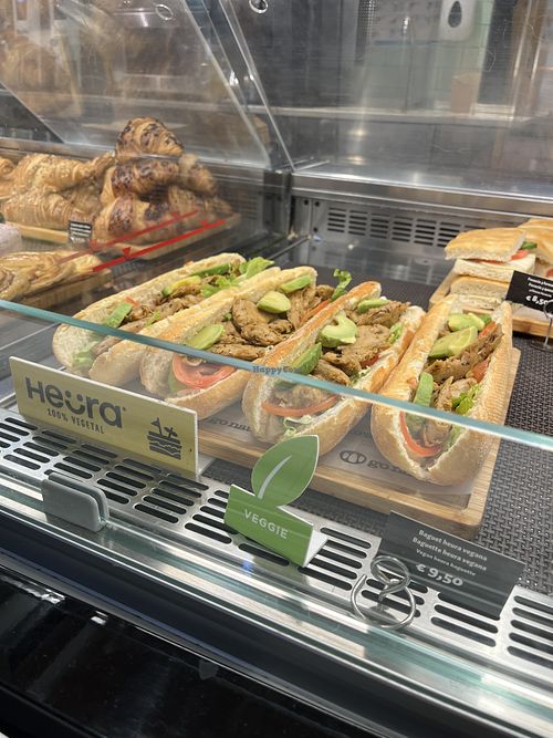 Vegan sandwich with Heüra  at BCN - Go Natural T2 in El Prat De Llobregat