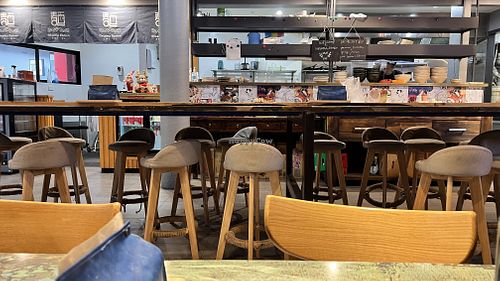 The restaurant. A cool vibe   #Veganuary at ohsama ramen in Griffith