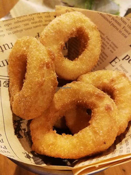 vegan 'squid rings' at Burger Su - 美式蔬食漢堡 羅東店 in Luodong