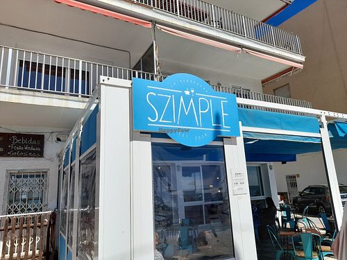  at Szimple in La Herradura