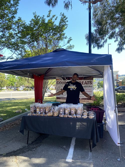 Top Service w/a Smile 😊   at Way To Life Foods - Vegan Shop in Antioch