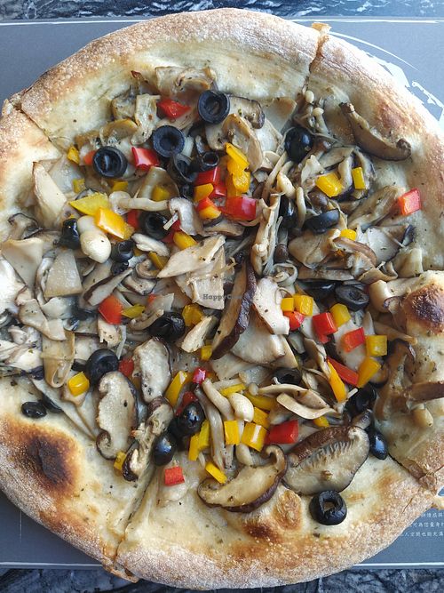 Truffle and Wild Mushroom and Vegetable Pizza (veganised, but requesting 'no cheese'), fire-oven baked.  at Catching Fire 燧人炊事 in New Taipei City