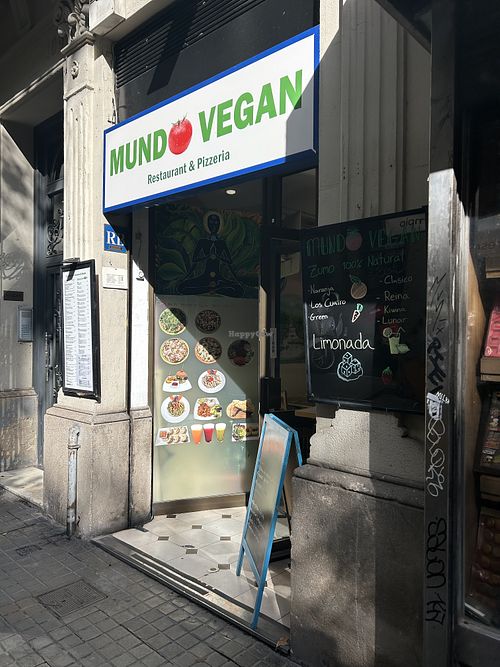 Exterior  at Mundo Vegan in Barcelona