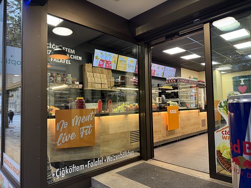 front  at Çigköftem  in Heilbronn