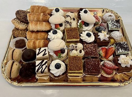 Pastìccini vegani  at Pasticceria San Marco in Concesio