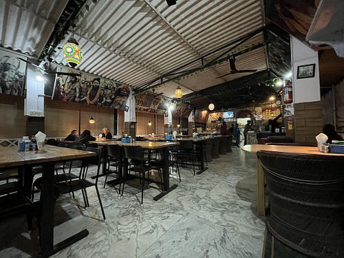 Interior of restaurant (roof top)   at Il Fornaio in Pushkar