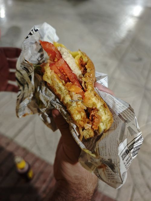 Also premium burger at Míleljos Vegan in Alicante