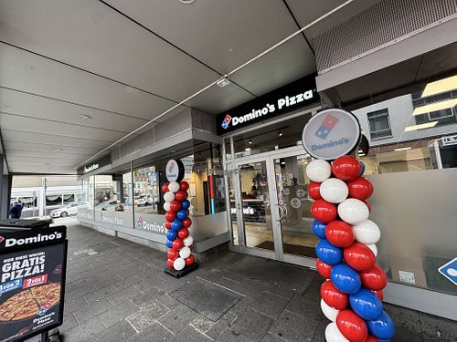 front  at Domino's Pizza in Neustadt