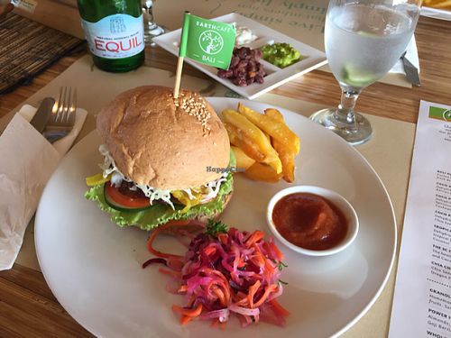 Tempe burger at Earth Cafe and Market in Ubud