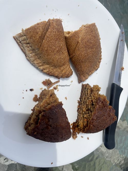 TVP pattie and carrot cake  at Ma's Vegi Deli in St Thomas