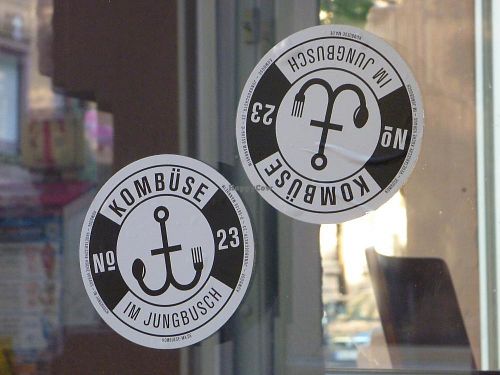 Logo / Deko am Fenster at Kombuse in Mannheim