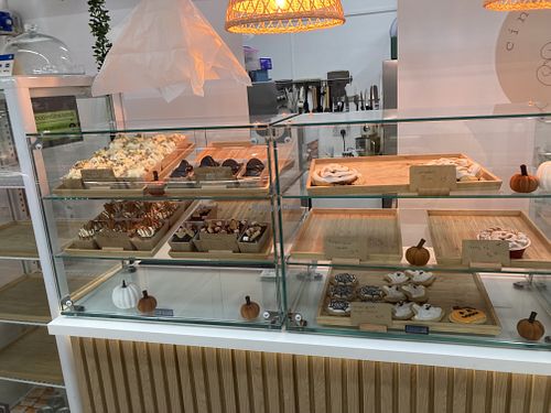 Lots of choices  at Cinnamon Bakery in Hull