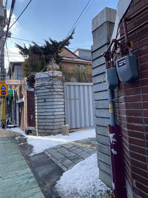 entrance  at Earth Dome in Seoul
