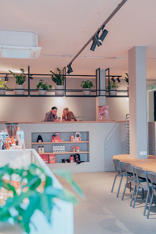 seating at Brammibal's Donuts - Schanzenviertel in Hamburg