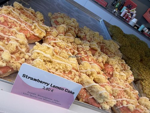 strawberry lemon  at Brammibal's Donuts - Schanzenviertel in Hamburg