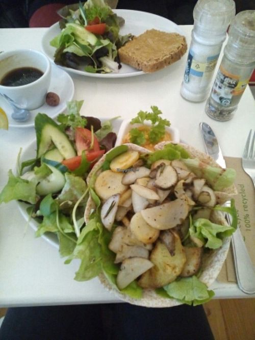 veggy wrap at Fine Fresh Food in The Hague