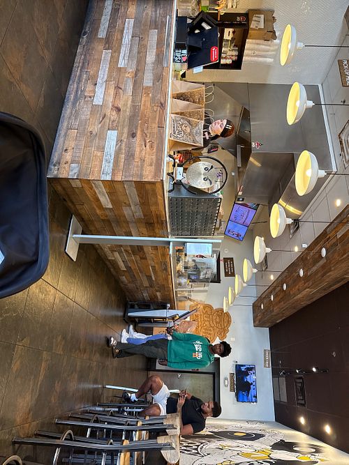 Indoor  at Sus Hi Eatstation - Chickasaw in Orlando