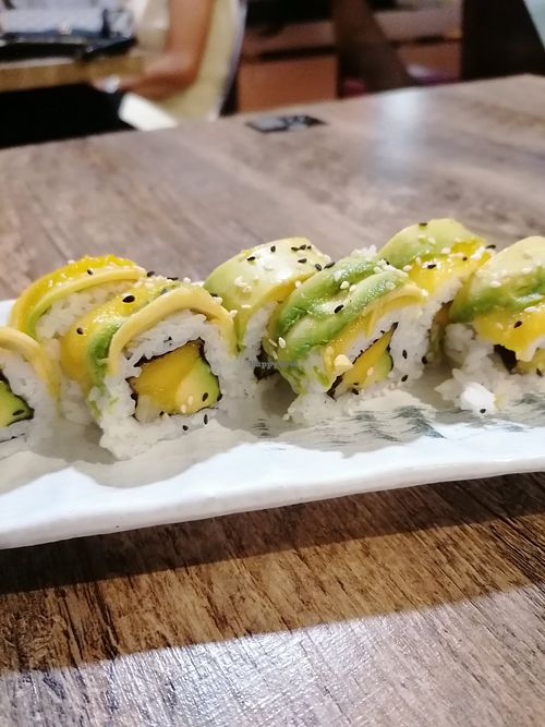 Veggie rolls (mango, avocado, pickle) at Higuma in Platja Daro