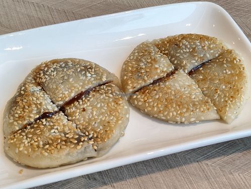 Tau sar piah (red bean) at D'Life Signature 蔬品軒 - Chinatown Pt in Central Singapore