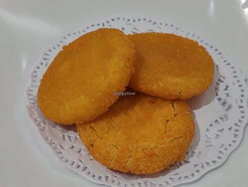 fried pumpkin at D'Life Signature 蔬品軒 - Chinatown Pt in Central Singapore