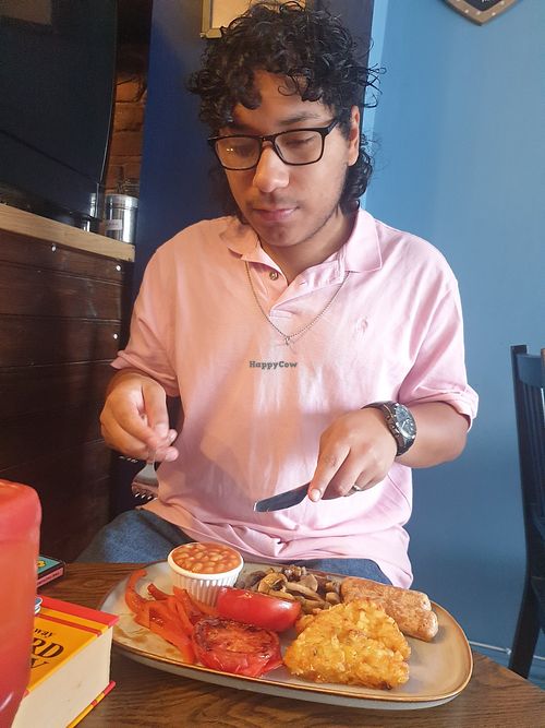 all vegan  breakfast 5.5/10 at Retro Cafe in Southampton