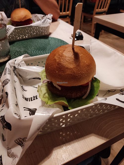 Burger wegański at Miód Malina w Głuchołazach in Glucholazy