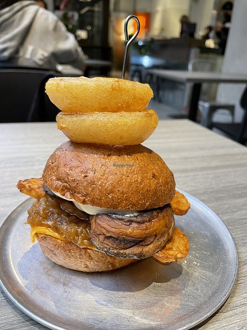 Cutting Onions Kowloon Hong Kong Restaurant HappyCow