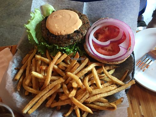 Burger at Pig Minds Brewing in Machesney Park