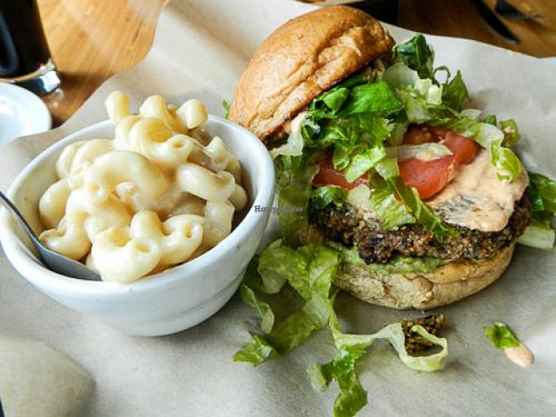 black bean burger and mac & cheese at Pig Minds Brewing in Machesney Park