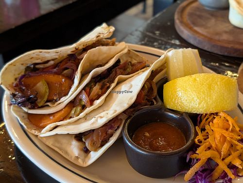 Vegan tacos at Nomade in El Chalten
